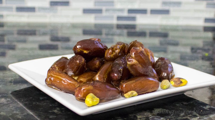 Dates and Nuts energy bites-3